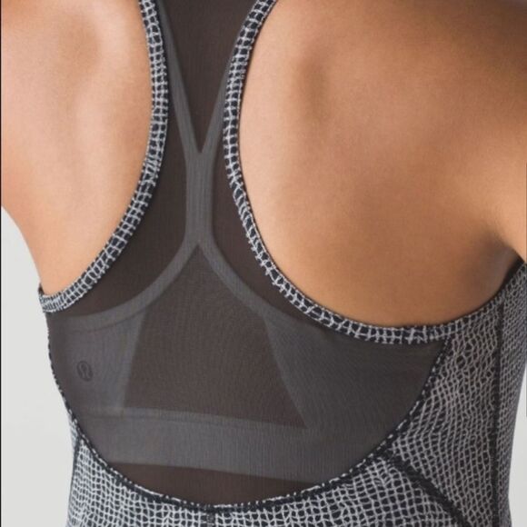Lululemon Wild And Free Mesh Tank - Picture 2 of 9